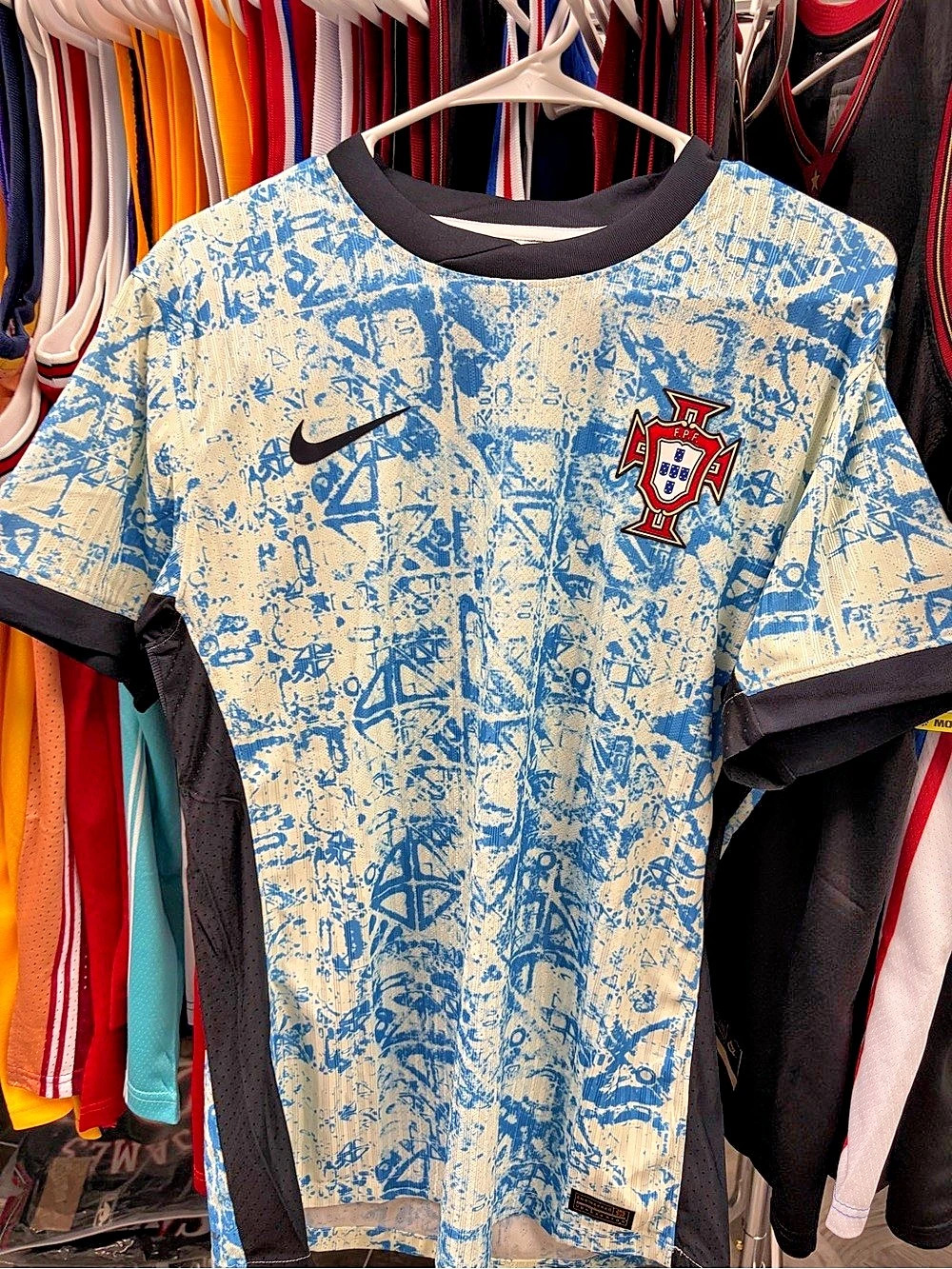 Nike Portugal 2024/25 Away Stadium Jersey - Cristiano Ronaldo #7 Ronaldo